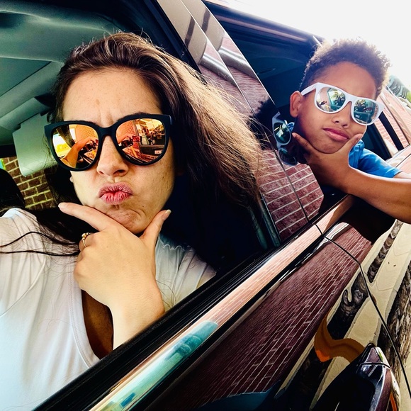 Hi! I’m Heaven! And this is my closet! Lots of stuff to come! - Picture 5 of 5